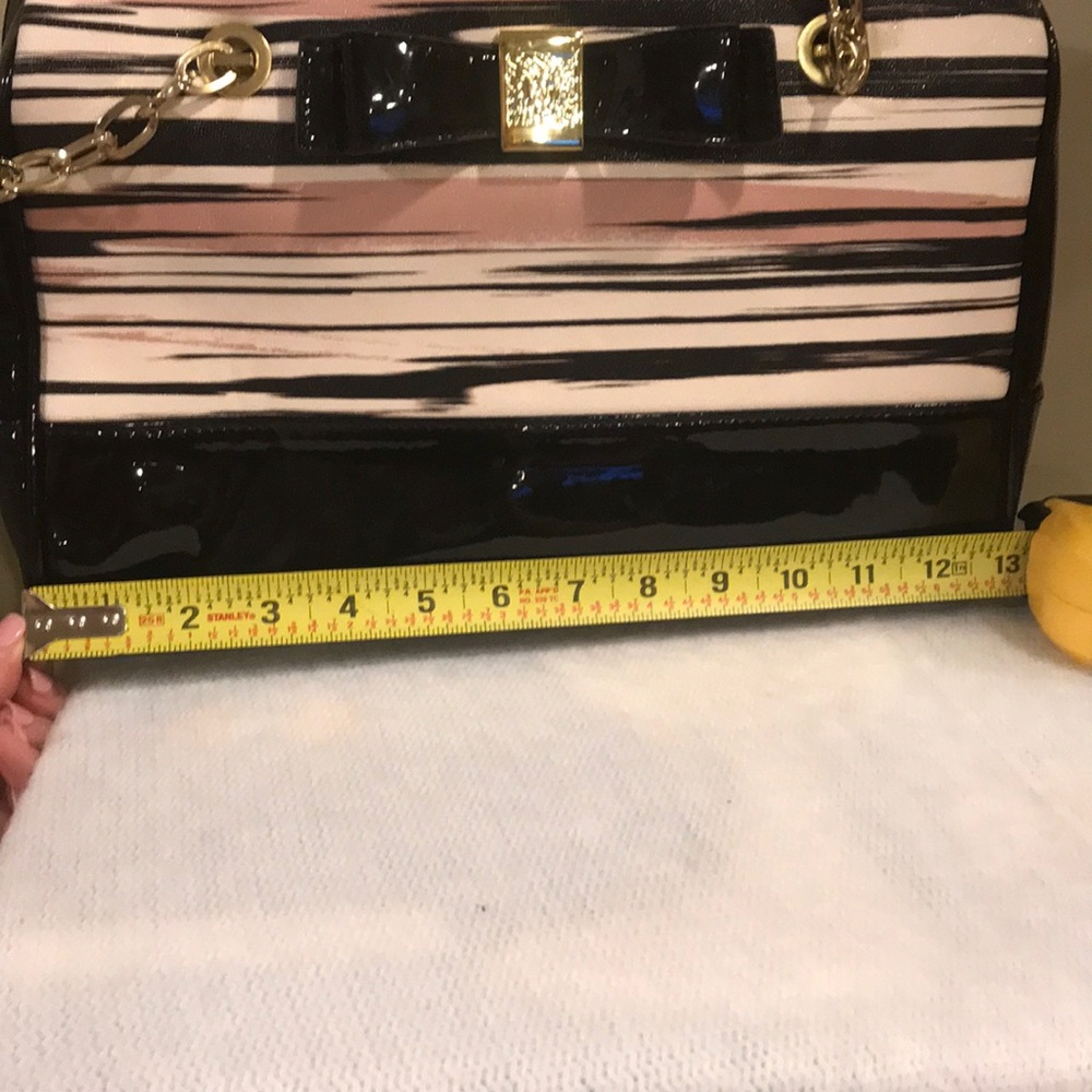 Anne Klein Handbag - Picture 5 of 7